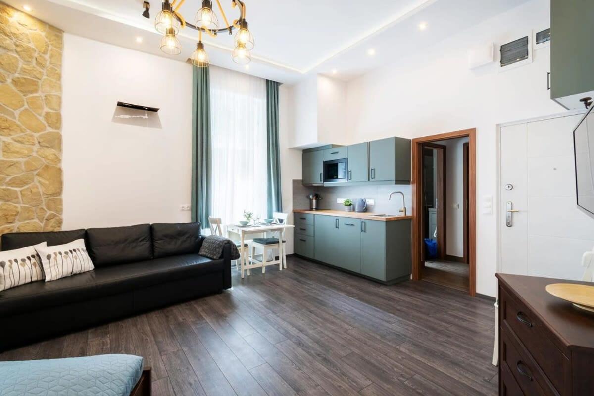 Comfy New Apartment At Castle Budapeszt Zewnętrze zdjęcie